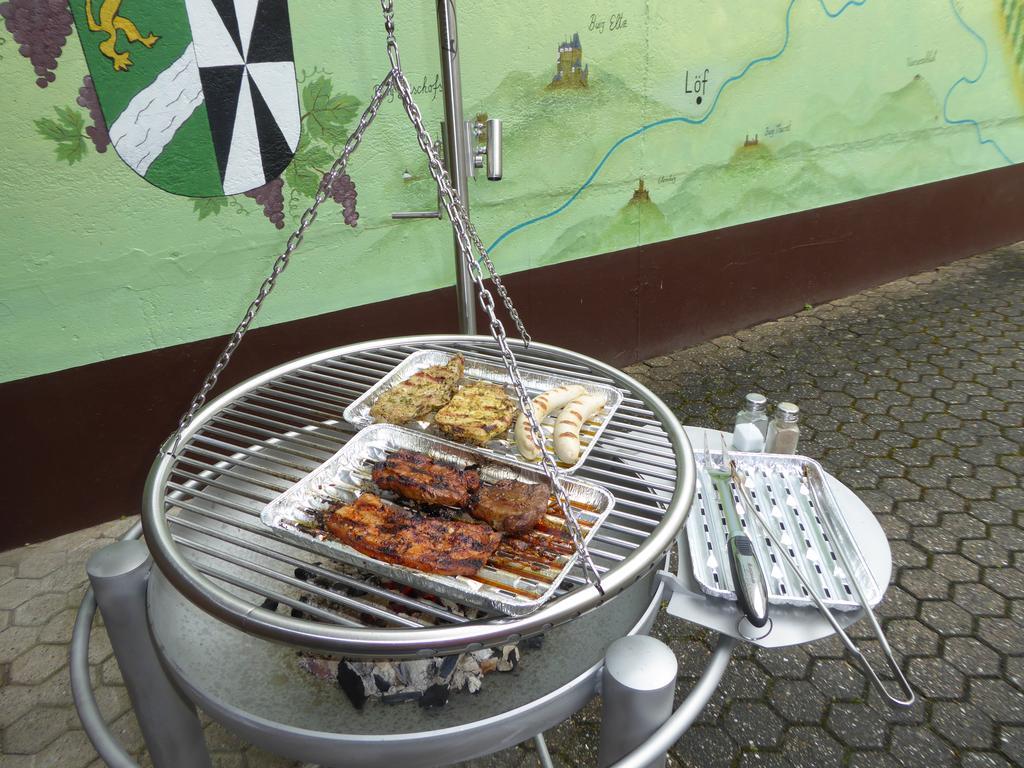 Ferienwohnungen Im Moseltal Lof Bagian luar foto