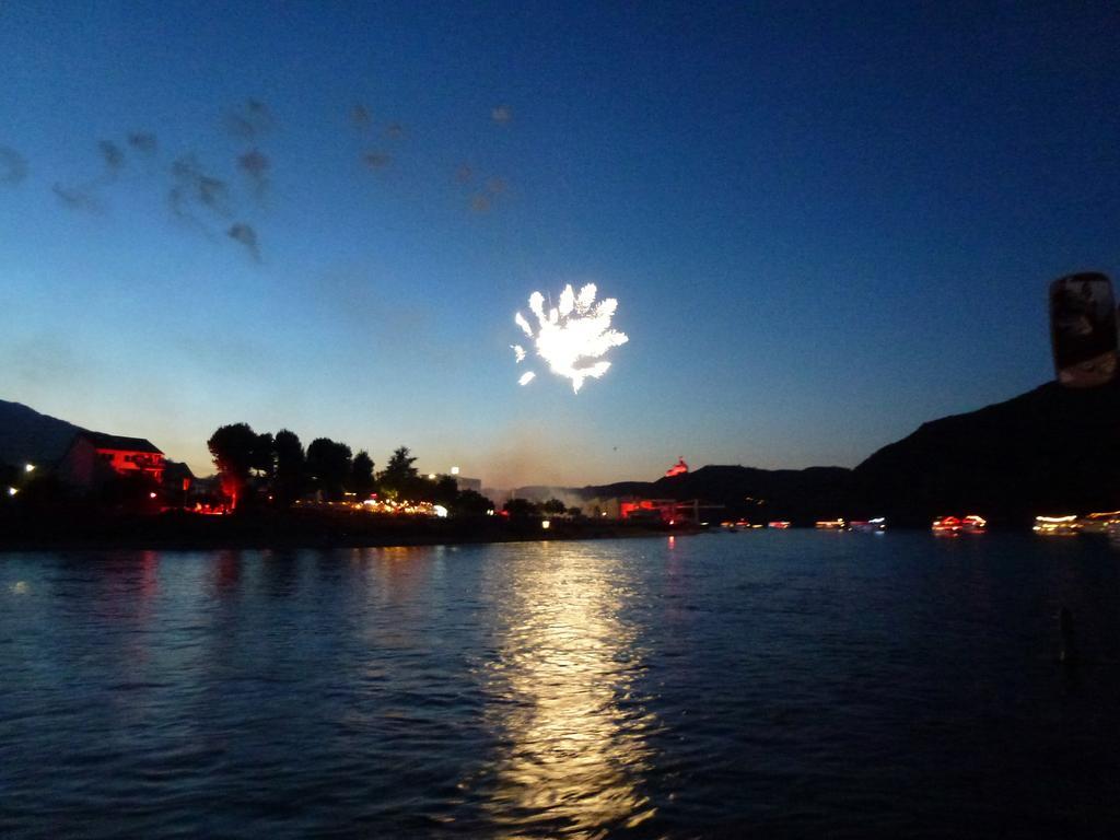 Ferienwohnungen Im Moseltal Lof Bagian luar foto